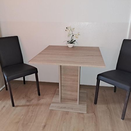 Studio Apartments Maslinik Кърк Екстериор снимка