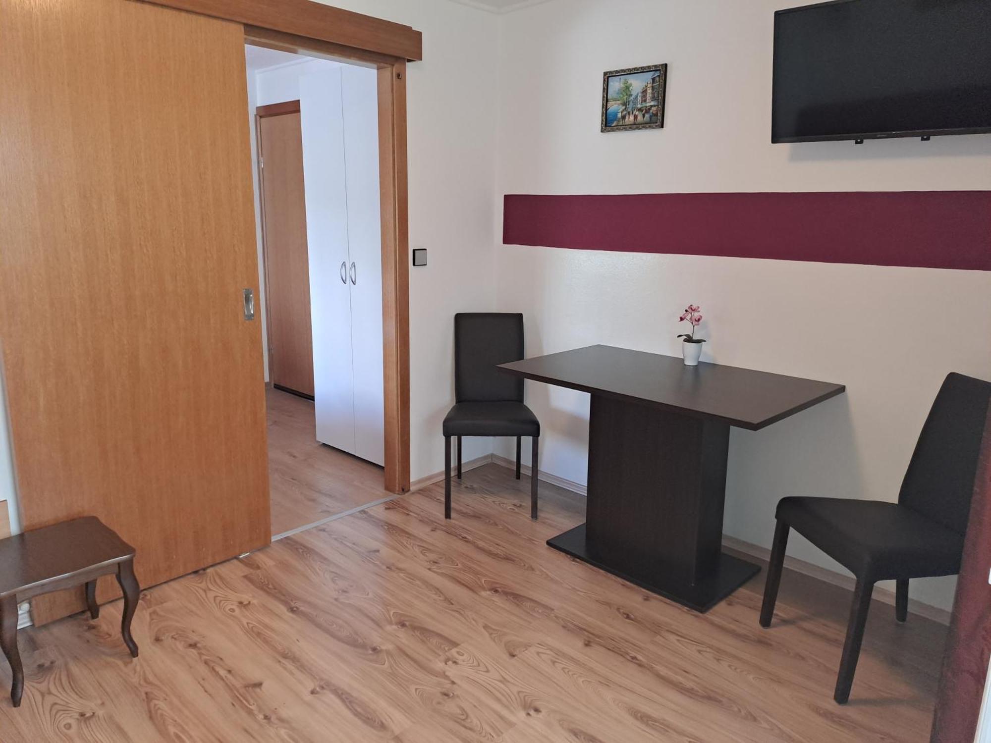 Studio Apartments Maslinik Кърк Екстериор снимка