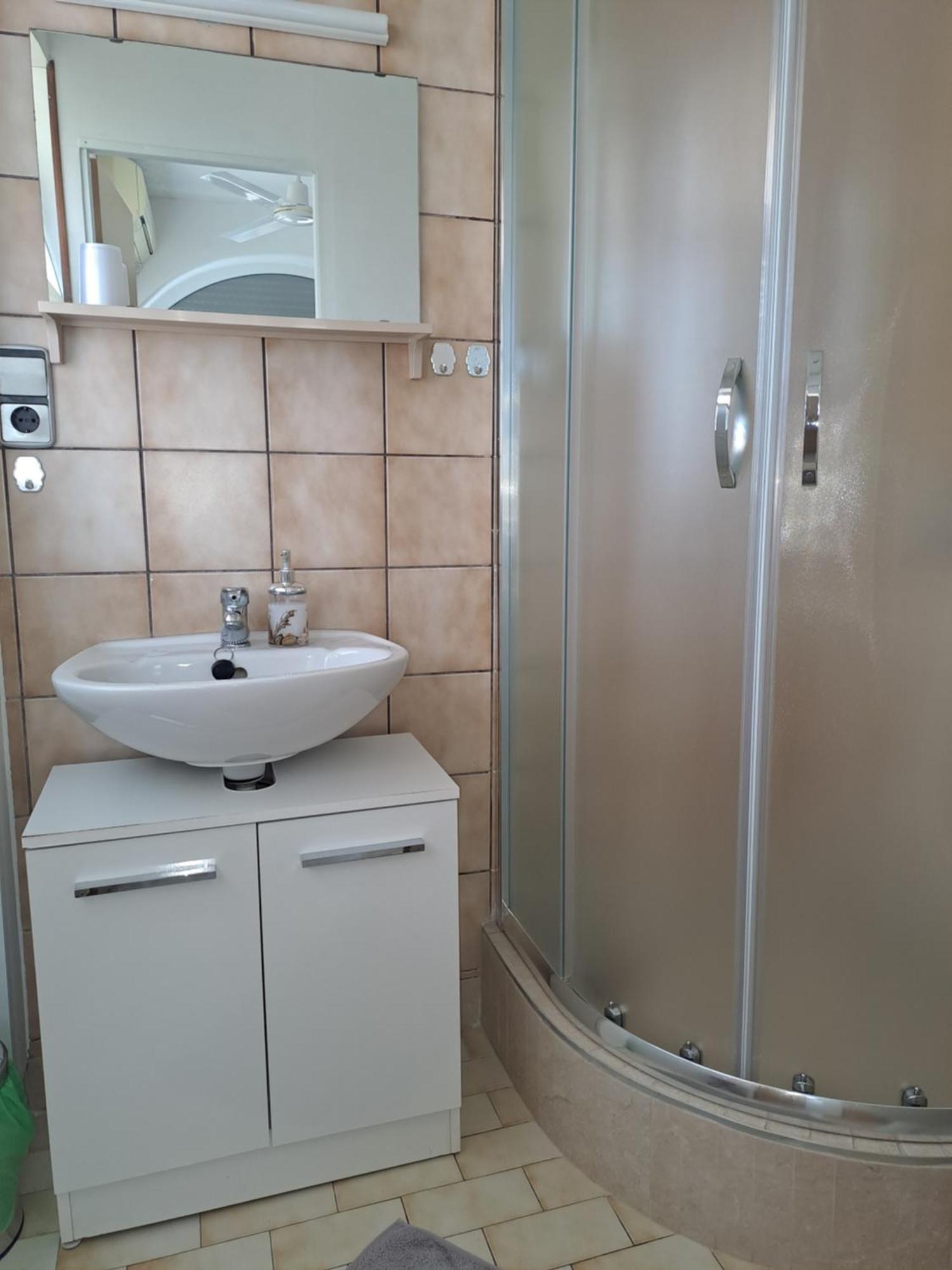 Studio Apartments Maslinik Кърк Екстериор снимка