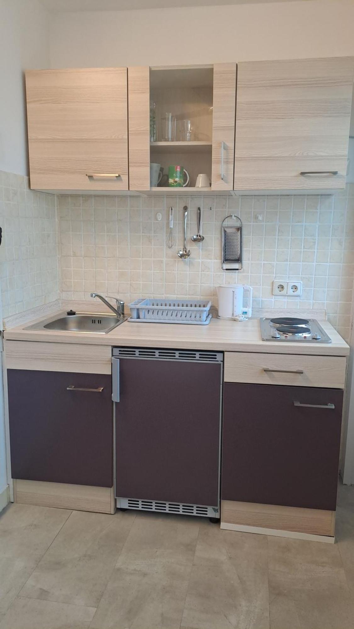 Studio Apartments Maslinik Кърк Екстериор снимка