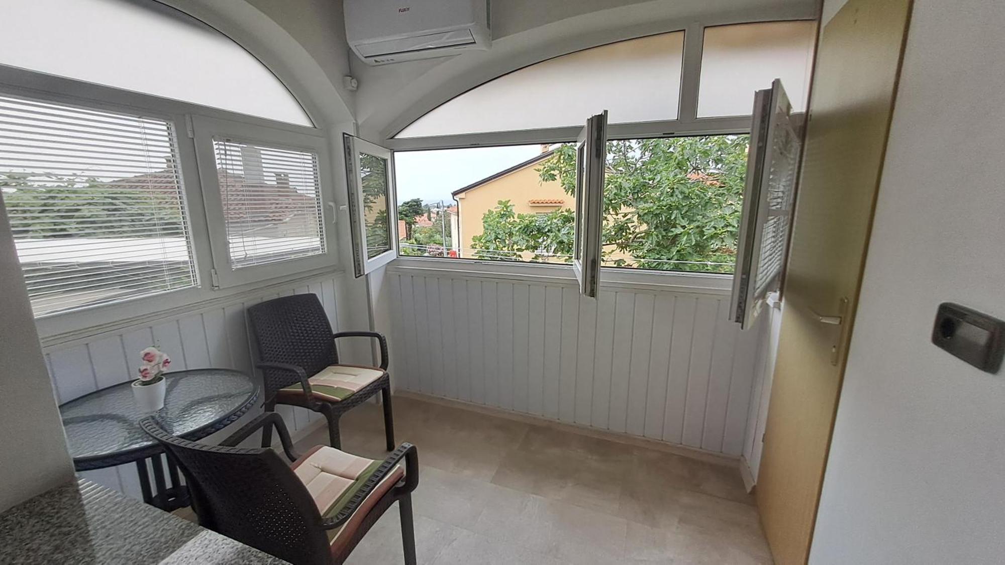 Studio Apartments Maslinik Кърк Екстериор снимка